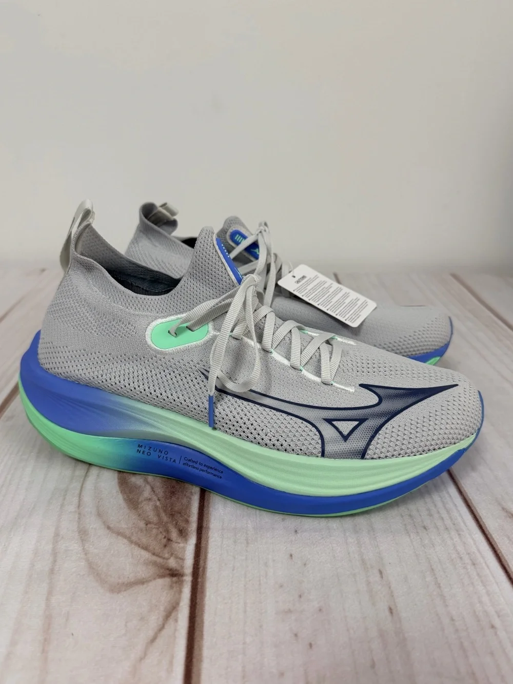 Mizuno Mens's Neo Vista Running Shoes NEW Size 10.5 Gray Lace Up Lightweight